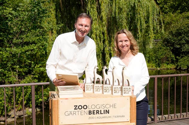 News Bilder des Tages Andreas Knieriem und Steffi Lemke bei der Verleihung des Artenschutzpreises 2022 im Zoo Berlin. Berlin, 05.07.2022
