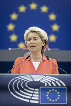 News Themen der Woche KW27 Commission President Ursula Von der Leyen in Strasbourg, eastern France, on July 6, 2022. NEWS : parlement europÃ en de strasbourg France - 06 07 2022 ElyxandroCegarra Panoramic 