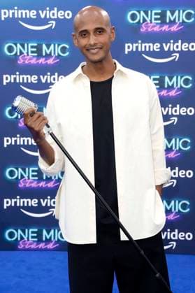 Teddy Teclebrhan bei der Premiere der Amazon Prime Video Comedy-Show One Mic Stand im Delphi-Filmpalast. Berlin, 05.07.2022 *** Teddy Teclebrhan at the premiere of the Amazon Prime Video comedy show One Mic Stand at the Delphi Filmpalast Berlin, 05 07 2022 Foto:xF.xKernx xFuturexImage