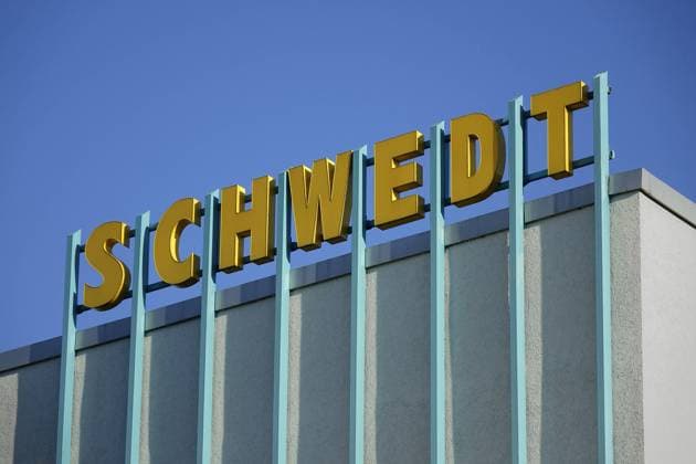 Schwedt an der Oder Schwedt an der Oder, 23.06.2022, Schwedt, Vierrader Strasse, Brandenburg, Auf einem Wohngebäude steht der Schriftzug Schwedt. *** Schwedt an der Oder Schwedt an der Oder, 23 06 2022, Schwedt, Vierrader Strasse, Brandenburg, On a residential building is the writing Schwedt