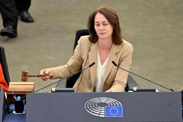 Katarina Barley bei einer Plenartagung zu der Entscheidung des Obersten Gerichtshofs der USA, das Recht auf Abtreibung in den Vereinigten Staaten zu kippen und die Notwendigkeit des Schutzes des Rechts auf Abtreibung und der Gesundheit von Frauen in der EU im Plenarsaal des Europäischen Parlaments. Straßburg, 04.07.2022 *** Katarina Barley at a plenary session on the U.S. Supreme Courts decision to overturn the right to abortion in the United States and the need to protect the right to abortion and womens health in the EU in the plenary hall of the European Parliament Strasbourg, 04 07 2022 Foto:xD.xAnoraganingrumx xFuturexImage