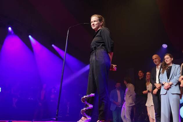 30.06.2022, Grafenegg NÖ, Österreichischer Filmpreis 2022, Verleihungsgala d. Akademie des Österreichischen Films im Bild: Sabine Moser, -mit d Award, -a d Bühne, Österreichischer Filmpreis 2022