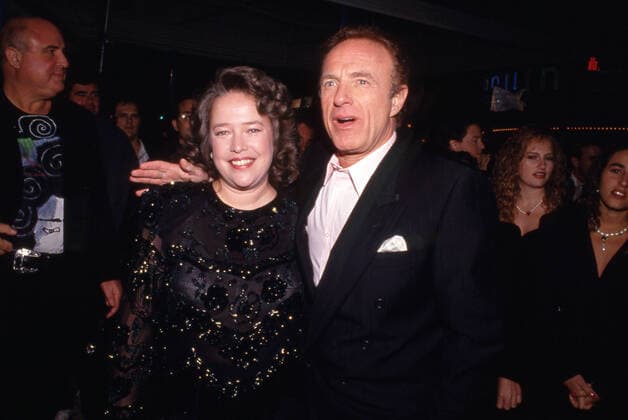 ***FILE PHOTO*** James Caan Has Passed Away. James Caan with Kathy Bates Kathy Bates at the premiere of Misery on November 29, 1990 at Mann Village Theater in Westwood, California. Copyright: xRalphxDominguez MediaPunchx