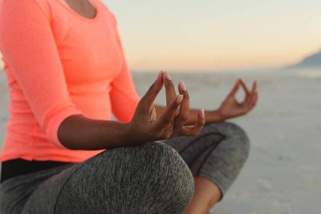 Creative Highlights Symbolbilder Middle section of mixed race woman on beach practicing yoga meditating Middle section of mixed race woman on beach practicing yoga meditating. healthy outdoor leisure time by the sea., model released, , property released, Cape Town, South Africa, 23.02.2021, 1423260.jpg, people,middle,section,mixed race,woman,beach,practicing,yoga,meditating,healthy,outdoor,leisure time,sea,ocean,coast,water,summer,vacation,nature,sand,landscape,travel,tropical,sky,lifestyle,beautiful,tourism,sun,sport,shore,island,fitness,exercise,mixed,race,leisure,time Young Adult,Woman,Female,Indian