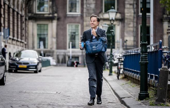 News Themen der Woche KW27 News Bilder des Tages 2022-07-08 09:27:27 THE HAGUE - Prime Minister Mark Rutte on arrival at the Binnenhof for the weekly Council of Ministers. ANP BART MAAT netherlands out - belgium out *** 2022 07 08 09 27 27 THE HAGUE Prime Minister Mark Rutte on arrival at the Binnenhof for the weekly Council of Ministers ANP BART MAAT netherlands out belgium out  Copyright: xx x451482770x originalFilename: 451482770.jpg
