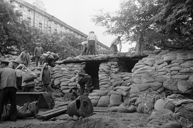 WWII KIEV 4451 11.07.1941 Kievers getting ready for defense. Fedor Sputnik Kiev Ukrainian SSR USSR  Copyright: xFedorx