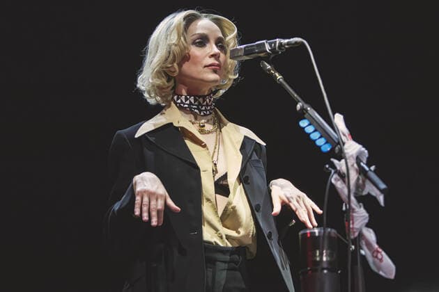 July 8, 2022, Madrid, Spain: Annie Clark better known as St Vincent performs on stage at MadCool festival in Ifema, Madrid. Madrid Spain - ZUMAs197 20220708_zaa_s197_067 Copyright: xValeriaxMagrix
