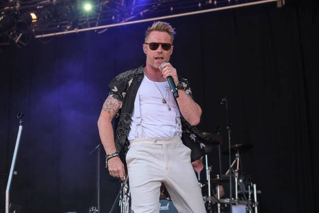 July 10, 2022, Great Tew, Oxfordshire, United Kingdom: Irish-born singer, songwriter, television presenter, and host of the Magic Radio breakfast show, Ronan Patrick John Keating, former member of boy band Boyzone performing live at Cornbury Festival. Great Tew United Kingdom - ZUMAs197 20220710_zaa_s197_289 Copyright: xDawnxFletcher-Parkx