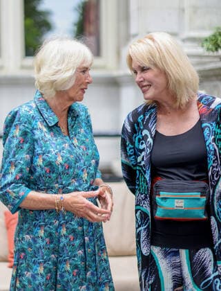 . 12 07 2022. London, United Kingdom. Camilla, Duchess of Cornwall with actress Joanna Lumley as she celebrates her 75th birthday at a lunch organised by The Oldie magazine at the National Liberal Club in London.  xPoolx xi-Imagesx IIM-23603-0013