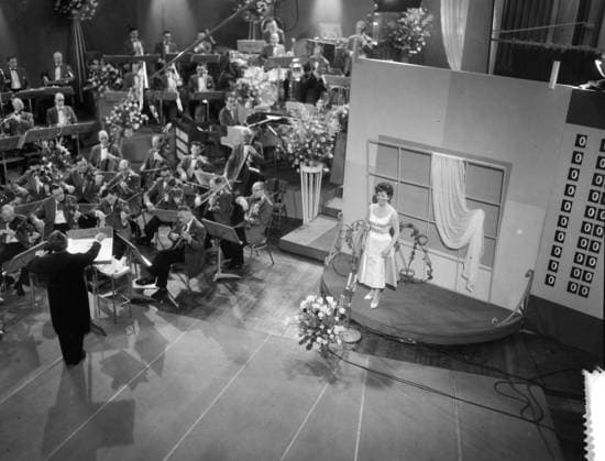 Anefo photo collection. Eurovision songfestival. Lys Assia (Switzerland). March 11, 1958. Hilversum Copyright: xpiemagsx pienatarchpart216092021-32240 !ACHTUNG AUFNAHMEDATUM GESCHÄTZT!