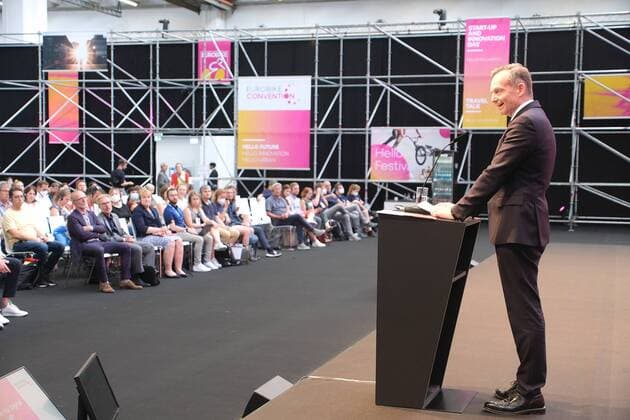 News Themen der Woche KW28 13.07.2022 xkhx Frankfurt am Main, Messe, Future Mobility Forum EUROBIKE CONVENTION Schirmherr Dr. Volker Wissing, Bundesminister für Digitales und Verkehr bekennt sich zum Radverkehr. *** 13 07 2022 xkhx Frankfurt am Main, Messe, Future Mobility Forum EUROBIKE CONVENTION Patron Dr Volker Wissing, Federal Minister for Digital Affairs and Transport commits to cycling