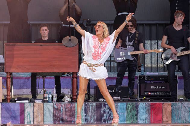 Entertainment Bilder des Tages 13.7.2022 Sängerin Sarah Connor mit Band auf der Bühne der Metastadt Wien