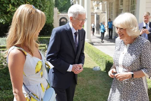 . 14 07 2022. London, United Kingdom. Camilla, Duchess of Cornwall with Amanda Holden and Paul O Grady at a reception for the 160th Anniversary of the Battersea Dogs and Cats Home animal welfare charity at Clarence House in London.  xPoolx xi-Imagesx IIM-23613-0017
