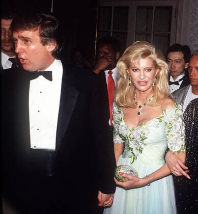 Feb 1, 1985 - New York, New York, U.S. - DONALD TRUMP and IVANA TRUMP attend a black tie event in NYC. New York U.S. - ZUMAbu2_ 19850201_znp_bu2_787 Copyright: xJudiexBursteinx