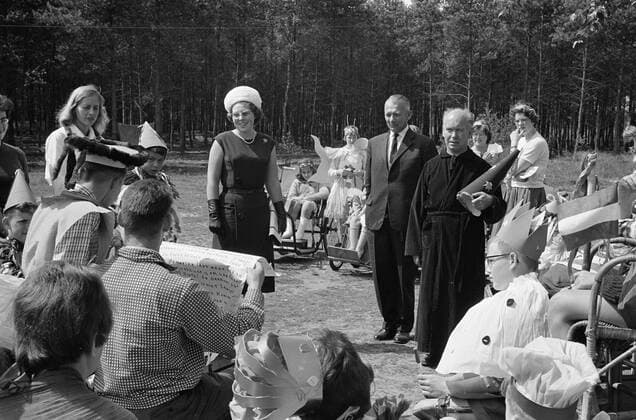 Anefo photo collection. Princess Beatrix visited the Marijke-Hoeve in Hattem. July 24, 1962. Gelderland, Hattem Copyright: xpiemagsx pienatarchpart216092021-65982 !ACHTUNG AUFNAHMEDATUM GESCHÄTZT!