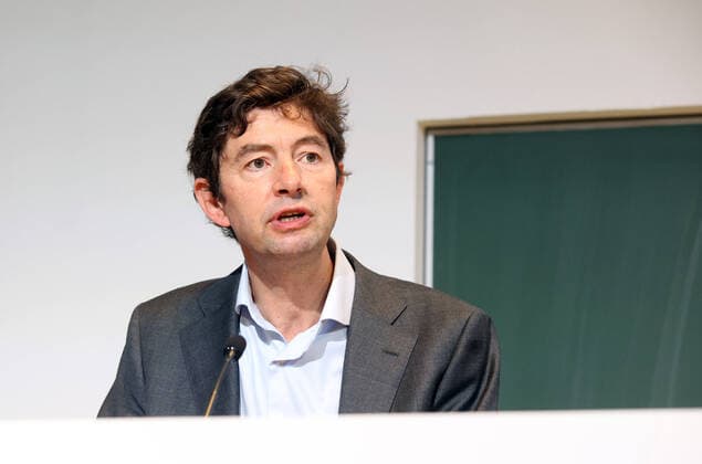 13.07.2022, Berlin - Deutschland. Am CharitÃ Campus Benjamin Franklin redet zur Veranstaltung 75 Jahre Marshallplan Chefvirologe Prof. Christian Drosten. *** 13 07 2022, Berlin Germany At the CharitÃ Campus Benjamin Franklin, Chief Virologist Prof Christian Drosten speaks at the event 75 Years of the Marshall Plan.