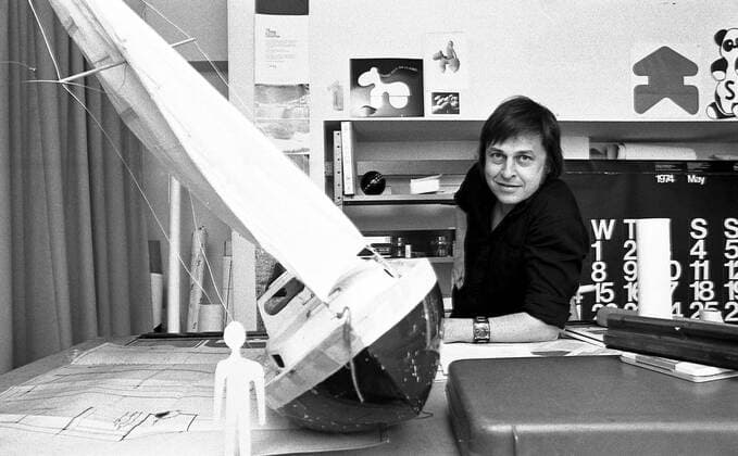 Interior designer Eero Aarnio in Espoo, Finland on May 30,1974. Aarnio celebrates his 90th birthday on July 21, 2022. Espoo Finland  Copyright: xKaiusxHedenströmx LK1974MMXXDOC671461