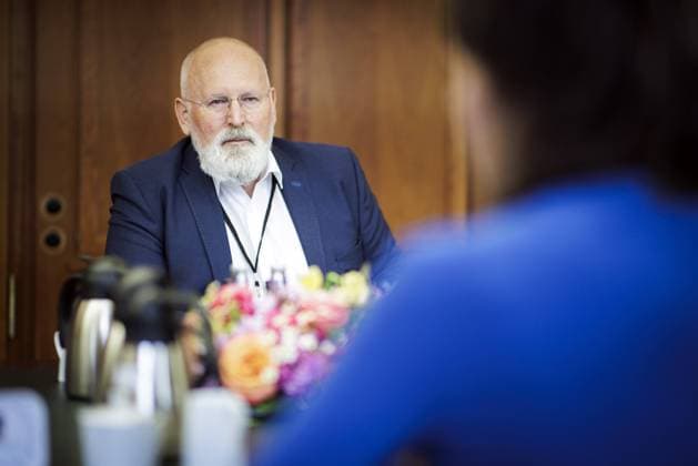 (R-L) Annalena Baerbock, Bundesaussenministerin, trifft Frans Timmermans, Erster Vizepraesident der Europ°ischen Kommission, zum Gespraech im Rahmen des Petersberger Klimadialoges im Auswaertigen Amt in Berlin, 18.07.2022. Der Petersberger Klimadialog dient als Vorbereitung der UN-Klimakonferenz, die 2022 in Scharm asch-Schaich in Aegypten stattfinden wird. Berlin Germany *** R L Annalena Baerbock, German Foreign Minister, meets Frans Timmermans, First Vice President of the European Commission, at the Petersberg Climate Dialogue at the Federal Foreign Office in Berlin, 18 07 2022 The Petersberg Climate Dialogue serves as preparation for the UN Climate Change Conference to be held in Sharm ash Shaykh in Egypt in 2022 Berlin Germany Copyright: xJaninexSchmitzx