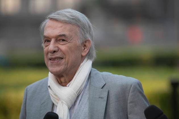 singer Salvatore Adamo pictured during the concert and fireworks Belgium Celebrates - Belgie viert feest - La Belgique fait la fete event, at the Parc du Cinquantenaire - Jubelpark, the evening of the Belgian National Day, in Brussels, Thursday 21 July 2022.  HATIMxKAGHAT 37715070
