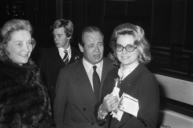 Anefo photo collection. Princess Gracia from Monaco and her son Albert at Schiphol are greeted by F. Heineken. September 15, 1972. Noord-Holland, Schiphol Copyright: xpiemagsx pienatarchpart316092021-57078 !ACHTUNG AUFNAHMEDATUM GESCHÄTZT!