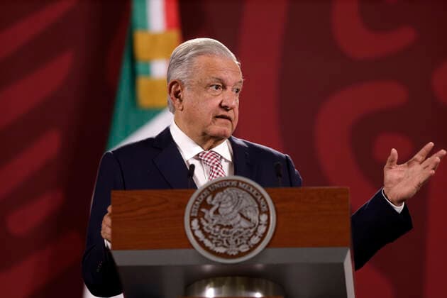 July 25, 2022, Mexico City, Mexico City, Mexico: July 25, 2022, Mexico City, Mexico: Mexican President Andres Manuel Lopez Obrador, gestures while talk during his meeting with reporters during his daily morning briefing at the national palace. on July 25, 2022 in Mexico City, Mexico. Mexico City Mexico - ZUMAe321 20220725_zia_e321_008 Copyright: xLuisxBarronx xEyepixxGroupx