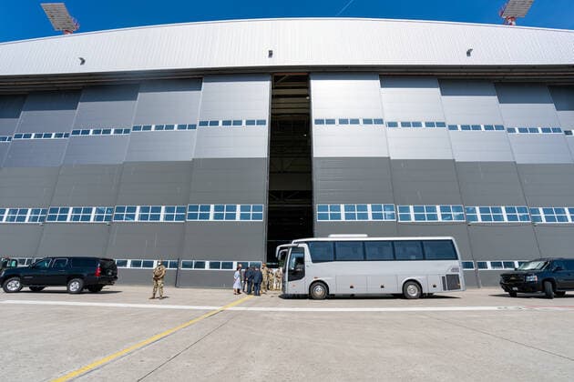 Secretary of State Antony J. Blinken tours evacuation operations at Ramstein Air Base in Germany on September 8, 2021. Copyright: xpiemagsx deptofstpie23052022-31305 !ACHTUNG AUFNAHMEDATUM GESCHÄTZT!