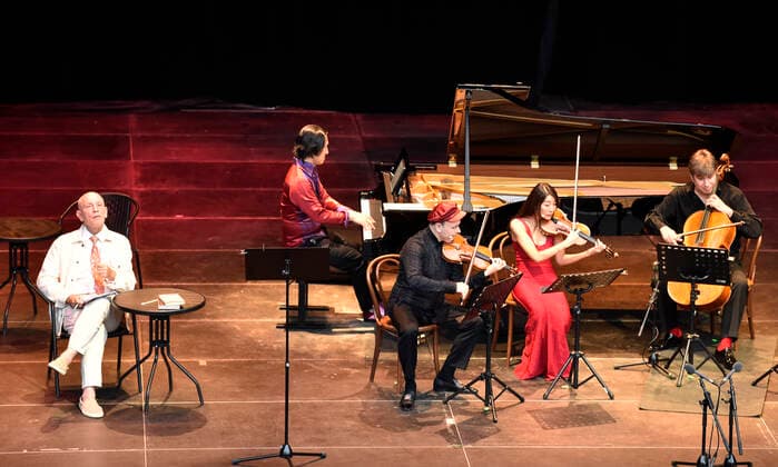 US actor John Malkovich, left, performs during The Music Critic in the theatre in Kromeriz, Czech Republic, on Tuesday, July 26, 2022. (CTKxPhoto DaliborxGluck) CTKPhotoP2022072607144  dg010 k