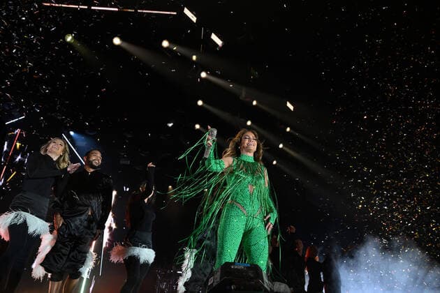 Jennifer Lopez performing at the IATA AGM 2022 Gala Dinner hosted by Qatar Airways in Doha, Qatar, on June 20, 2022.  , aflo_194428646.JPG,