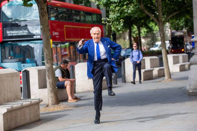 Bilder des Jahres 2022, News 07 Juli News Themen der Woche KW 30 News Bilder des Tages July 27, 2022, London, England, United Kingdom: British billionaire Sir FREDERICK BARCLAY arrives at Royal Courts of Justice to stand trial over failing to pay 50 million pounds to former wife after divorce. London United Kingdom - ZUMAs262 20220727_zip_s262_048 Copyright: xTayfunxSalcix