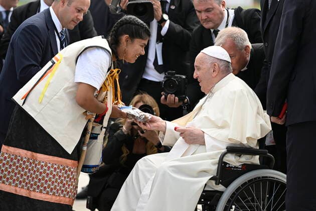 July 27, 2022, QUEBEC, QC, CANADA: Pope Francis arrives meeting Mandy Gull-Masty..Grand Chief, Cree Nation Government, during his papal visit across Canada in Quebec City on Wednesday, July 27, 2022. QUEBEC CANADA  - ZUMAc35_ 20220727_zaf_c35_020 Copyright: xBernardxBraultx