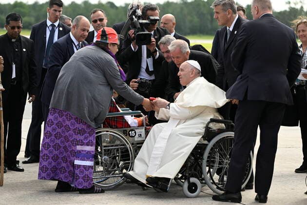 July 27, 2022, QUEBEC, QC, CANADA: Pope Francis arrives meeting survivors Elder Ho loÂ¨ne Mollen (centre) of the Innus of Ekuanitshit and Anthonia Paul (left) of the Innus of Pessamit during his papal visit across Canada in Quebec City on Wednesday, July 27, 2022. QUEBEC CANADA  - ZUMAc35_ 20220727_zaf_c35_025 Copyright: xBernardxBraultx