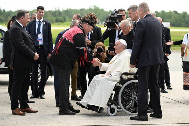 July 27, 2022, QUEBEC, QC, CANADA: Pope Francis arrives meeting Rv my Vincent, Grand Chief, Huron-Wendat Nation, and Quebec Premier Franvßois Legault (left) during his papal visit across Canada in Quebec City on Wednesday, July 27, 2022. QUEBEC CANADA  - ZUMAc35_ 20220727_zaf_c35_023 Copyright: xBernardxBraultx