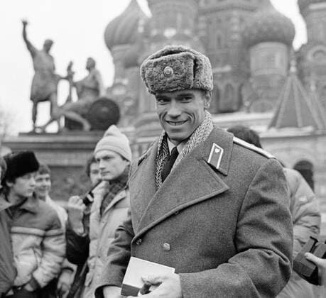 SCHWARZENEGGER 34987 01.02.1988 American actor and body-builder Arnold Schwarzenegger in the Red square. P. Kassin Sputnik Moscow Russia  Copyright: xP.xKassinx