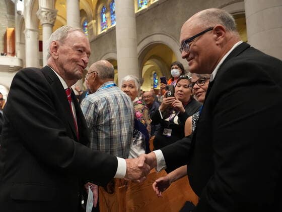 July 28, 2022, Ste-Anne-de-BeauproÂ, PQ, CANADA: Former Prime Minister Jean Chretien shakes hands with people as he arrives for mass by Pope Francis at the Basilica of Sainte-Anne-de-Beaupro in Ste-Anne-de-Beaupro , Que., Thursday, July 28, 2022. Ste-Anne-de-BeauprÃ CANADA  - ZUMAc35_ 20220728_zaf_c35_011 Copyright: xNathanxDenettex