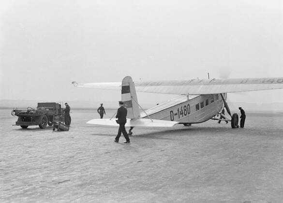 Poll photo collection. Berlin airport - Tempelhof. BFW M.20 D-1480 at Berlin airport - Tempelhof. October 1934. Berlin, Germany Copyright: xpiemagsx pienatarchpart630102021-18318 !ACHTUNG AUFNAHMEDATUM GESCHÄTZT!