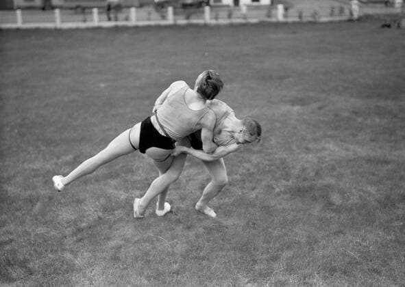 Poll photo collection. Iceland. Reykjavik. Icelandic wrestling (Glima). Two members of the Glimateam of the Menntaskolinn in Aktie. 1934. Iceland, Reykjavik Copyright: xpiemagsx pienatarchpart630102021-18598 !ACHTUNG AUFNAHMEDATUM GESCHÄTZT!