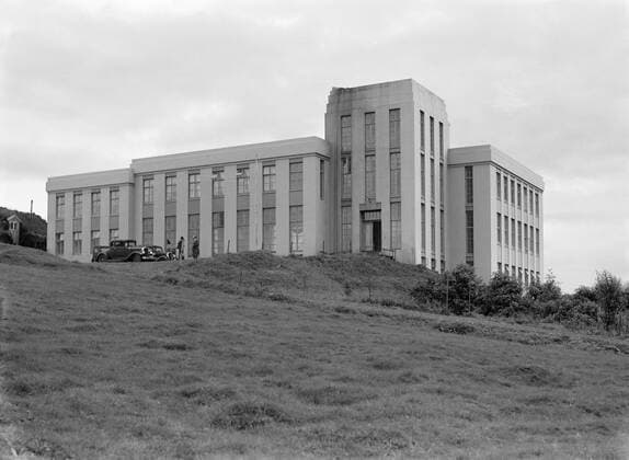 Poll photo collection. Iceland. BorgarfjörÃ°ur. The building of the Reykholtsskoli (Reykholtschool). 1934. BorgarfjörÃ°ur, Iceland Copyright: xpiemagsx pienatarchpart630102021-18683 !ACHTUNG AUFNAHMEDATUM GESCHÄTZT!