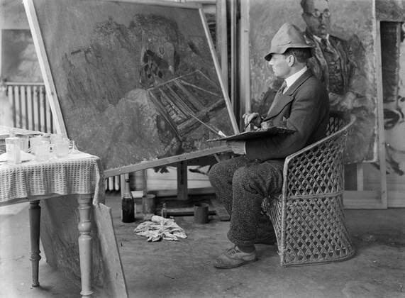 Poll photo collection. Iceland. The painter Johannes Sveinsson Kjarval at work in his studio. 1934. Iceland Copyright: xpiemagsx pienatarchpart630102021-18781 !ACHTUNG AUFNAHMEDATUM GESCHÄTZT!