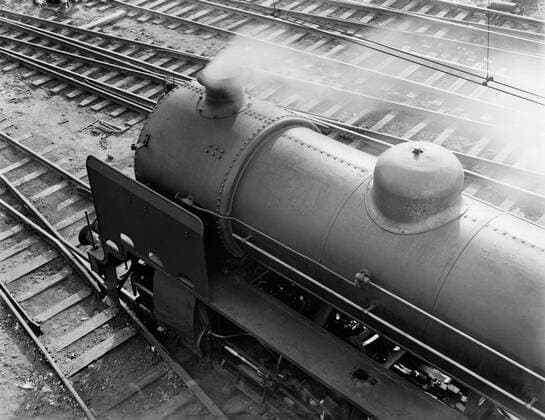 Poll photo collection. Reporting Dutch Railways. Steam locomotive 3906 at a change. 1932. Amsterdam, Noord-Holland Copyright: xpiemagsx pienatarchpart630102021-21937 !ACHTUNG AUFNAHMEDATUM GESCHÄTZT!