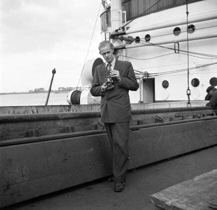 Poll photo collection. Netherlands Antilles and Suriname at the time of the royal visit of Queen Juliana and Prince Bernhard in 1955. Photographer Van Haren aboard the MS. Nestor on the way to Suriname. October 1, 1955 Copyright: xpiemagsx pienatarchpart630102021-22992 !ACHTUNG AUFNAHMEDATUM GESCHÄTZT!