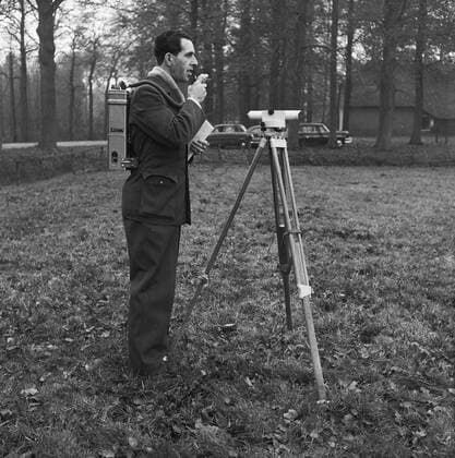Collection of the Dutch Heidematschappij. Agricultural machinery and equipment, work, radios. November 1956 Copyright: xpiemagsx pienatarchpart630102021-2714 !ACHTUNG AUFNAHMEDATUM GESCHÄTZT!
