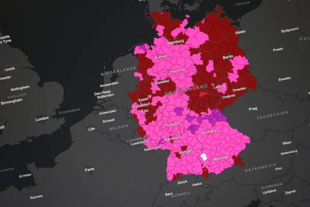 Dashboard des RKI, die 7-Tage-Inzidenz liegt nun bei 578,1 7-Tage-Inzidenz, Dashboard des RKI auf einem Monitor am 30.07.2022 in Siegen Deutschland.