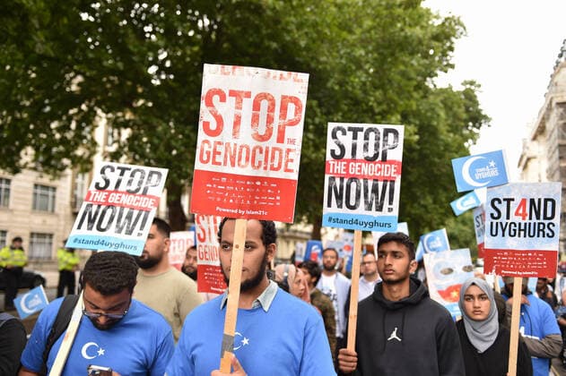 News Themen der Woche KW 30 News Bilder des Tages July 31, 2022, London, England, United Kingdom: Protesters hold placards at the demonstration. Uyghurs and UK Muslim organisations gathered oposite Chinese embassy in London to protest against Chinese government s committmend in series of ongoing human rights abuses against Uyghurs and other ethnic minorities. London United Kingdom - ZUMAk172 20220731_zip_k172_004 Copyright: xThomasxKrychx