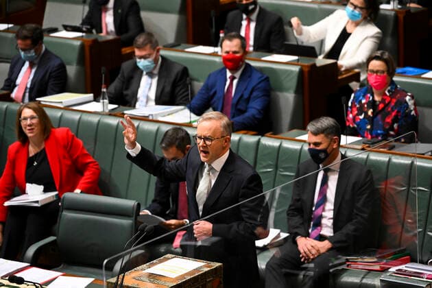 News Themen der Woche KW31 News Bilder des Tages QUESTION TIME, Australian Prime Minister Anthony Albanese speaks during House of Representatives Question Time at Parliament House in Canberra, Monday, August 1, 2022. ( NO ARCHIVING, EDITORIAL USE ONLY, NO USE IN BOOKS WITHOUT CONSENT CANBERRA ACT AUSTRALIA  Copyright: xLUKASxCOCHx 20220801001685493742
