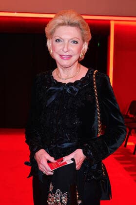 Verleihung DAS GOLDENE LENKRAD 2015 Verleihung - Berlin Maria-Elisabeth Schaeffler (Unternehmerin) bei der Verleihung DAS GOLDENE LENKRAD 2015 im Axel-Springer-Haus Berlin. Berlin 10.11.2015. *** award Ceremony the Golden Steering wheel 2015 award Ceremony Berlin Maria Elisabeth Schaeffler entrepreneur at the award Ceremony the Golden Steering wheel 2015 at Axel Springer House Berlin Berlin 10 11 2015