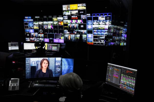 Annalena Baerbock, Bundesaussenministerin, und Melanie Joly, Ministerin fuer auswaertige Angelegenheiten von Kanada, (hier nicht im Bild) geben ein gemeinsamen Fernsehinterview. Montreal, 03.08.2022. Montreal Canada