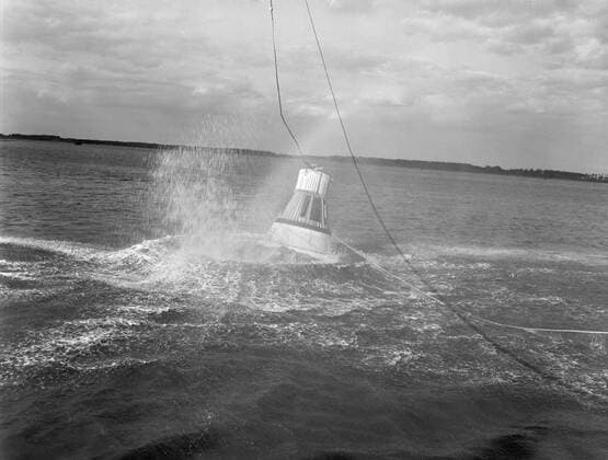 Water drop and recovery from shore-based crane at Langley s back river. Copyright: xpiemagsx piemagsspace-596 !ACHTUNG AUFNAHMEDATUM GESCHÄTZT!