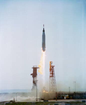 S63-07135 (16 May 1963) --- This was the Nation?s sixth manned orbital space flight, and the ?Faith 7? spacecraft was piloted by astronaut L. Gordon Cooper Jr. The launch was originally scheduled for May 14, 1963, but due to a malfunction in the radar tracking system at Bermuda. The launch was ?scrubbed? 12 minutes before countdown would have been completed. At midnight, May 15, 1963, countdown was resumed and liftoff occurred at 8:04 a.m. (EST), May 16, 1963. Astronaut L. Gordon Cooper Jr., completed a total of 22.9 orbits and spent 34 hours, 20 minutes in space flight. The launch and recovery was highly successful and was the last of the Mercury flights. Copyright: xpiemagsx piemagsspace-1061 !ACHTUNG AUFNAHMEDATUM GESCHÄTZT!