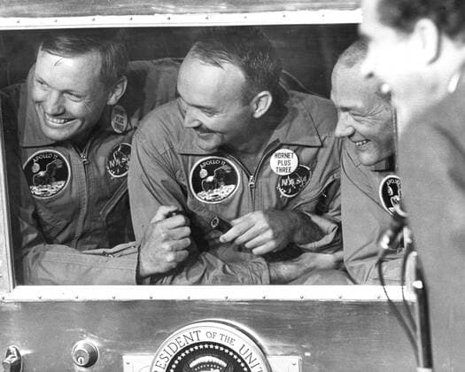 The Apollo 11 mission, the first manned lunar mission, launched from the Kennedy Space Center, Florida via the Saturn V launch vehicle on July 16, 1969 and safely returned to Earth on July 24, 1969. The Saturn V vehicle was developed by the Marshall Space Flight Center (MSFC) under the direction of Dr. Wernher von Braun. Aboard were Neil A. Armstrong, commander; Michael Collins, Command Module (CM) pilot; and Edwin E. Aldrin Jr., Lunar Module (LM) pilot. The CM, piloted by Michael Collins remained in a parking orbit around the Moon while the LM, named Eagle™™, carrying astronauts Neil Armstrong and Edwin Aldrin, landed on the Moon. Armstrong was the first human to ever stand on the lunar surface, followed by Edwin (Buzz) Aldrin. Duri Copyright: xpiemagsx piemagsspace-46049 !ACHTUNG AUFNAHMEDATUM GESCHÄTZT!