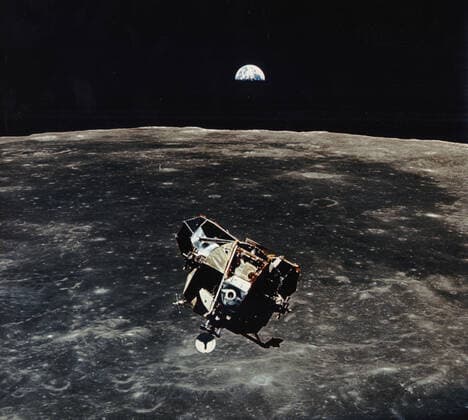 The Apollo 11 mission launched from the Kennedy Space Center (KSC) in Florida via the Marshall Space Flight Center (MSFC) developed Saturn V launch vehicle on July 16, 1969 and safely returned to Earth on July 24, 1969. Aboard the space craft were astronauts Neil A. Armstrong, commander; Michael Collins, Command Module (CM) pilot; and Edwin E. (Buzz) Aldrin Jr., Lunar Module (LM) pilot. With the success of Apollo 11, the national objective to land men on the Moon and return them safely to Earth had been accomplished. After 2Â½ hours of surface exploration, astronauts Neil Armstrong and Edwin Aldrin returned to the LM Eagle for rest, eating, and checkout of the vehicle in preparation for liftoff. The LM was a two part spacecraft. Its l Copyright: xpiemagsx piemagsspace-47842 !ACHTUNG AUFNAHMEDATUM GESCHÄTZT!